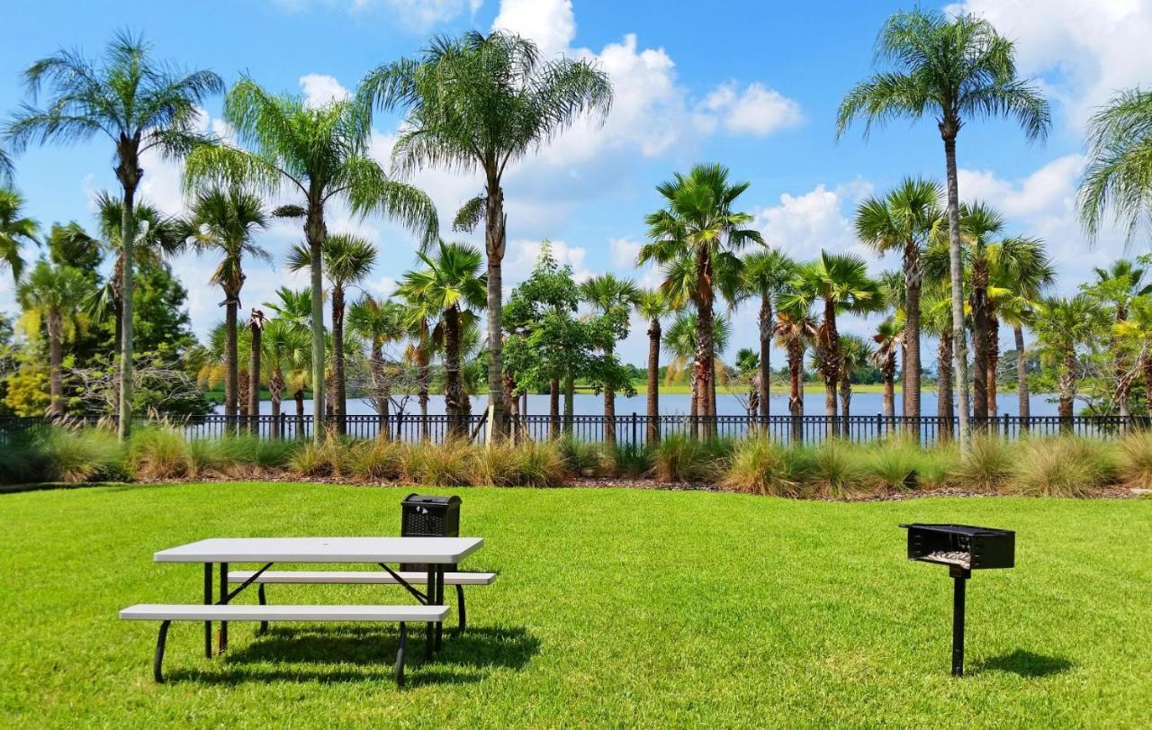 Spacious In Vista Cay Luxury Awaits Apartamento Orlando