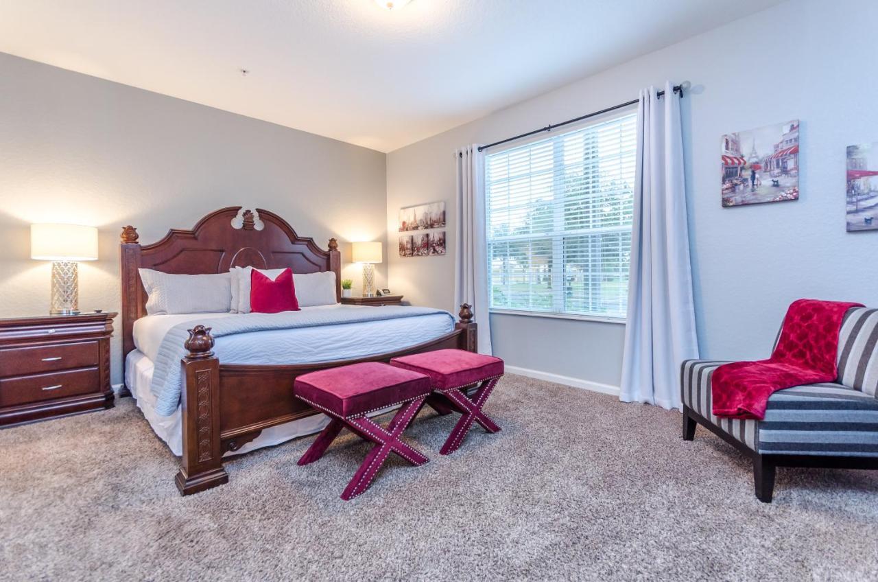 Spacious In Vista Cay Luxury Awaits Apartamento